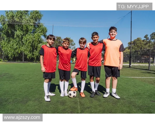 苏州足球崛起之路探索地方足球文化与职业发展的新机遇 苏州足球崛起之路探索地方足球文化与职业发展的新机遇